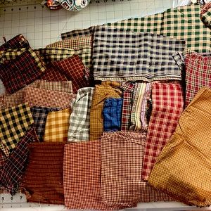 Jubilee Homespun Fabric - Over 3 Pounds Fabric plus Heart/Star Cutouts. ❤️⭐️